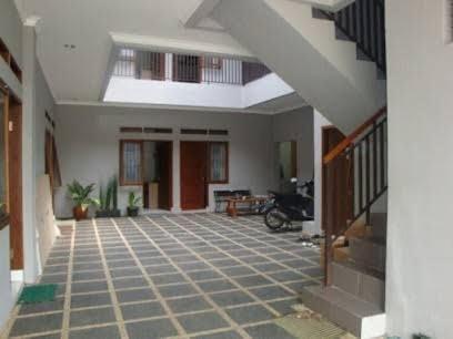 Oyo Life 93158 Kost Asaka Hotel 2*