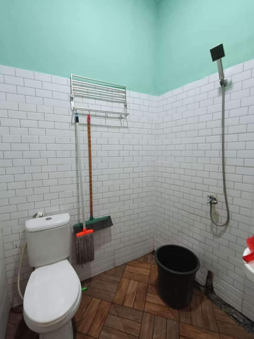 Hotel Oyo Life 93158 Kost Asaka 2*